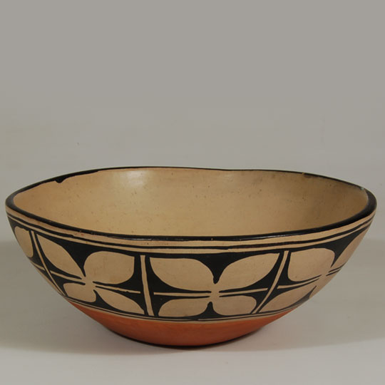 Kewa Santo Domingo Pueblo Pottery C3819F